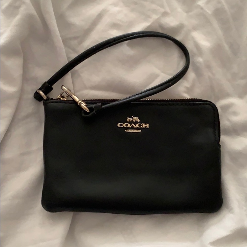 Coach wristlet wallet